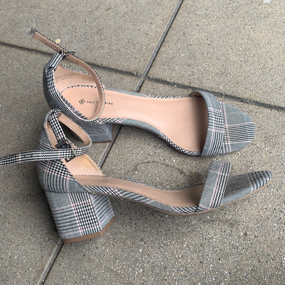 Plaid sandals